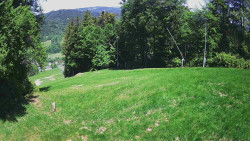 Prostřední část sjezdovky a snowpark