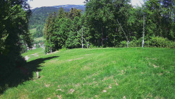 Prostřední část sjezdovky a snowpark
