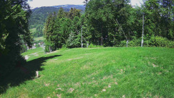 Prostřední část sjezdovky a snowpark