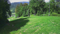 Prostřední část sjezdovky a snowpark