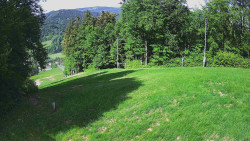 Prostřední část sjezdovky a snowpark