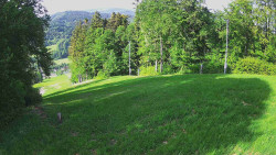 Prostřední část sjezdovky a snowpark