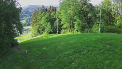 Prostřední část sjezdovky a snowpark