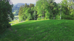 Prostřední část sjezdovky a snowpark