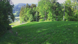 Prostřední část sjezdovky a snowpark