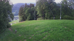 Prostřední část sjezdovky a snowpark