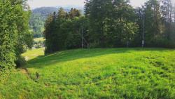 Prostřední část sjezdovky a snowpark