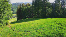 Prostřední část sjezdovky a snowpark
