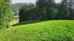 Prostřední část sjezdovky a snowpark