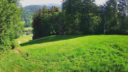 Prostřední část sjezdovky a snowpark