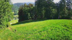 Prostřední část sjezdovky a snowpark