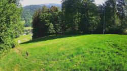 Prostřední část sjezdovky a snowpark