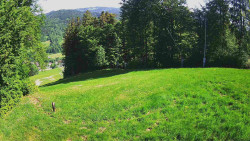 Prostřední část sjezdovky a snowpark