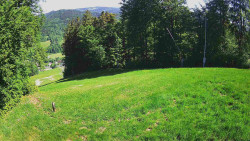 Prostřední část sjezdovky a snowpark