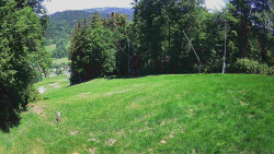 Prostřední část sjezdovky a snowpark
