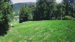 Prostřední část sjezdovky a snowpark