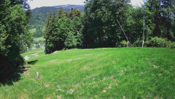 Prostřední část sjezdovky a snowpark