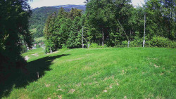 Prostřední část sjezdovky a snowpark