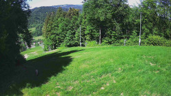 Prostřední část sjezdovky a snowpark