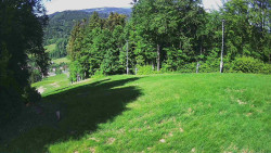 Prostřední část sjezdovky a snowpark