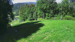 Prostřední část sjezdovky a snowpark