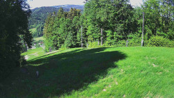 Prostřední část sjezdovky a snowpark