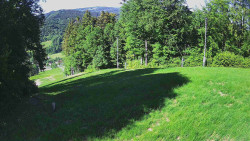 Prostřední část sjezdovky a snowpark
