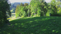 Prostřední část sjezdovky a snowpark