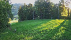 Prostřední část sjezdovky a snowpark