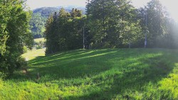 Prostřední část sjezdovky a snowpark