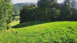 Prostřední část sjezdovky a snowpark