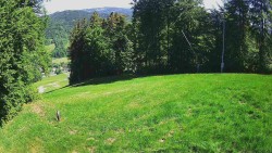 Prostřední část sjezdovky a snowpark