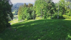 Prostřední část sjezdovky a snowpark