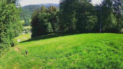 Prostřední část sjezdovky a snowpark