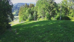 Prostřední část sjezdovky a snowpark