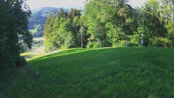 Prostřední část sjezdovky a snowpark