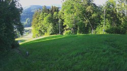 Prostřední část sjezdovky a snowpark