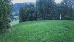 Prostřední část sjezdovky a snowpark