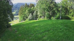 Prostřední část sjezdovky a snowpark