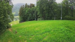 Prostřední část sjezdovky a snowpark