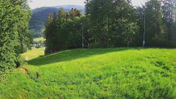 Prostřední část sjezdovky a snowpark