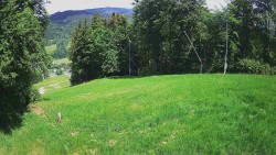 Prostřední část sjezdovky a snowpark