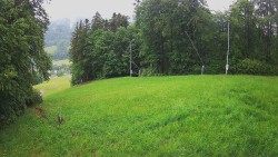 Prostřední část sjezdovky a snowpark