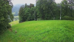 Prostřední část sjezdovky a snowpark