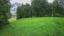 Prostřední část sjezdovky a snowpark