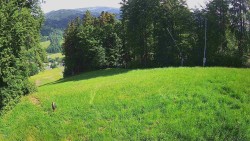 Prostřední část sjezdovky a snowpark
