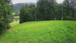 Prostřední část sjezdovky a snowpark