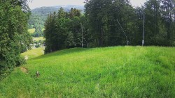 Prostřední část sjezdovky a snowpark