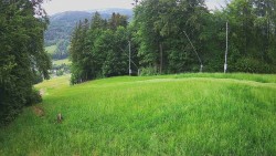 Prostřední část sjezdovky a snowpark