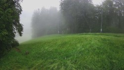 Prostřední část sjezdovky a snowpark